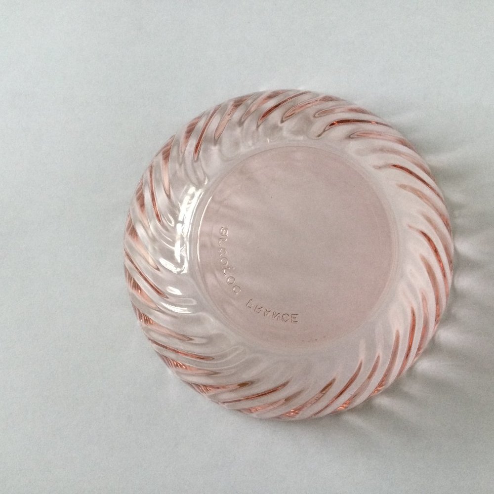 Vintage Arcoroc France Rosaline Pink swirled pressed Glass ice cream bowl